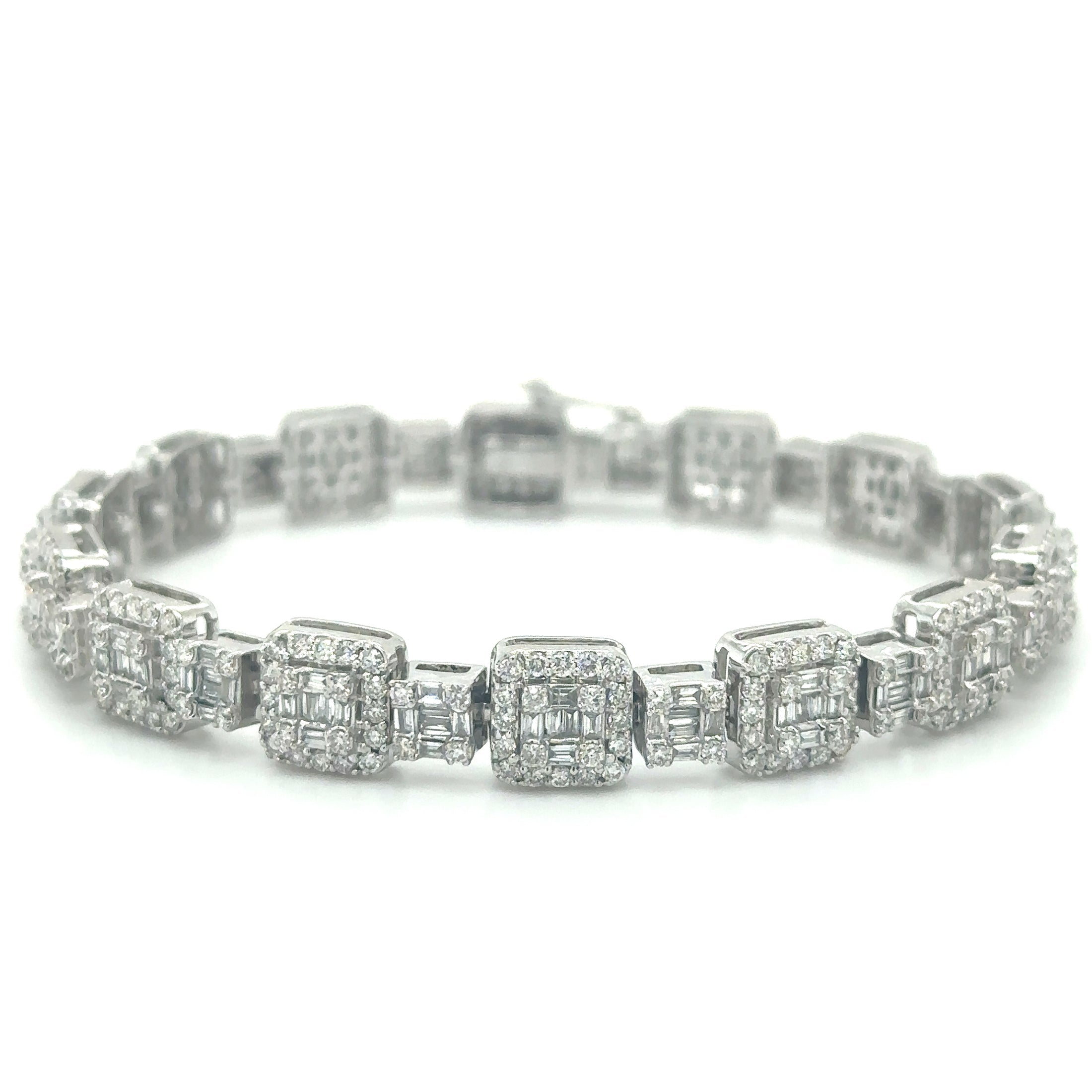 14K White Gold Diamond Bracelet 4.40 TCW