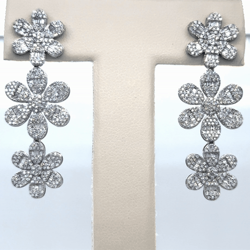 14K White Gold Diamond Flower Earring 1.58 TCW