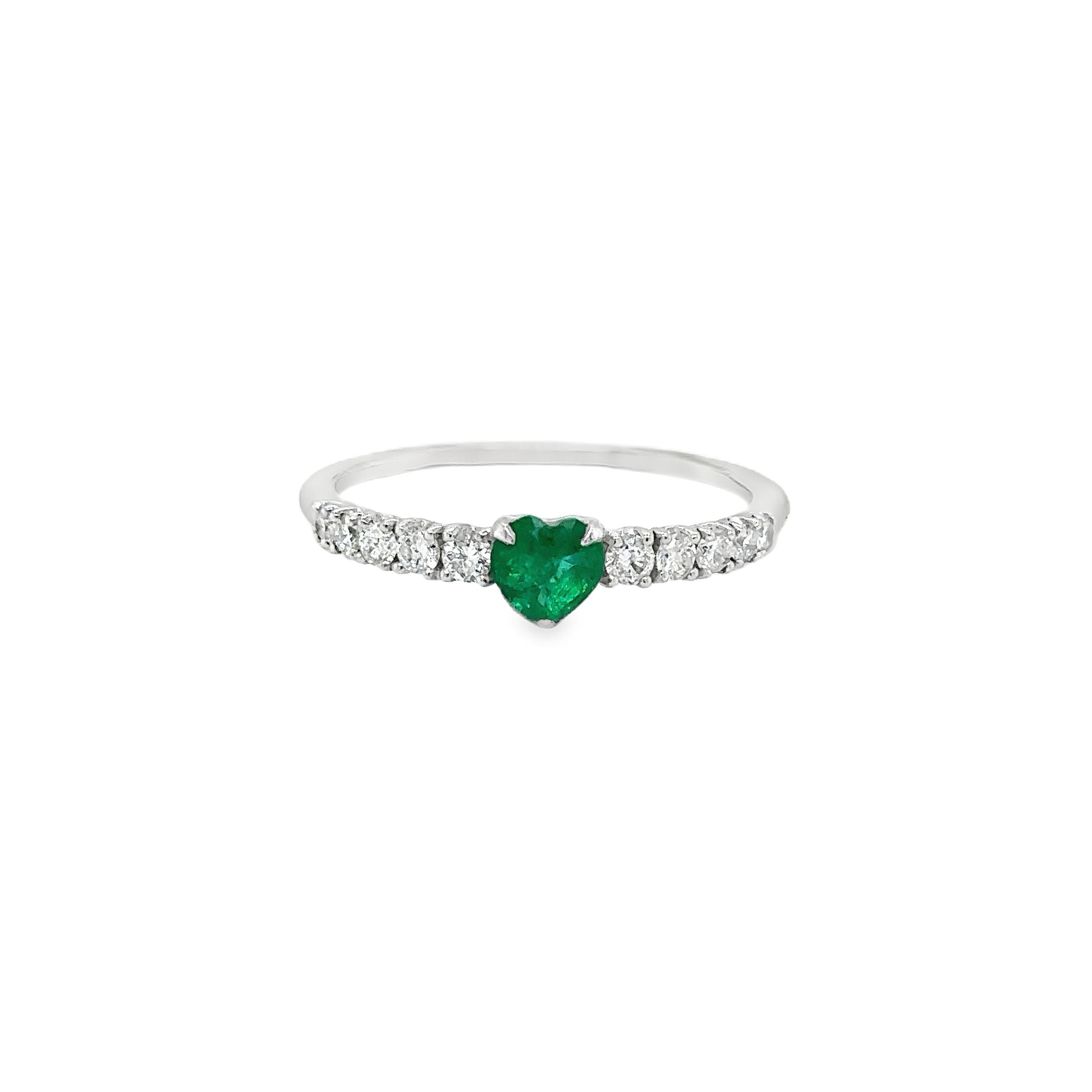 18K White Gold Heart Emerald & Diamonds Ring 0.71 TCW