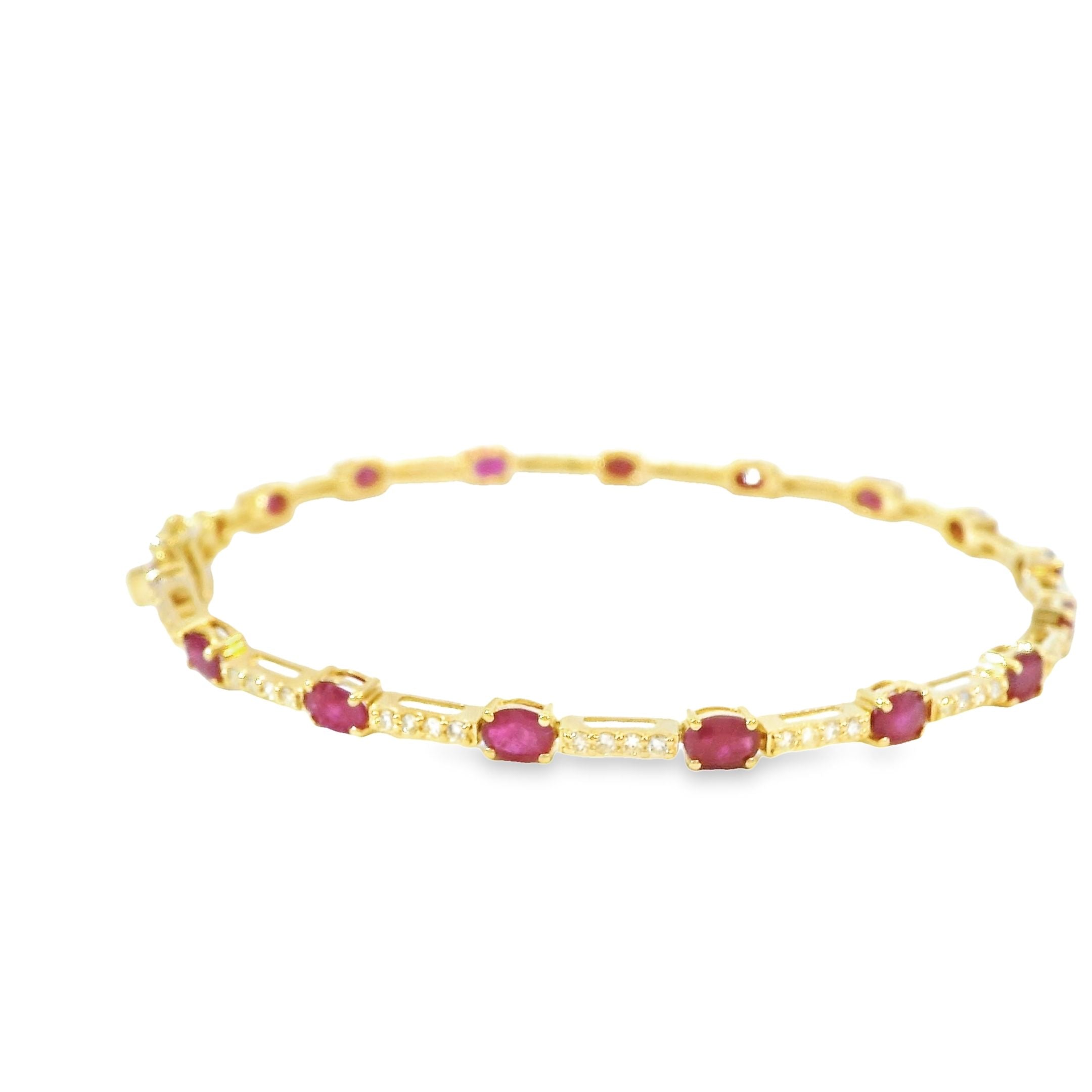 14K Yellow Gold Ruby & Diamonds Bracelet 3.79 TCW