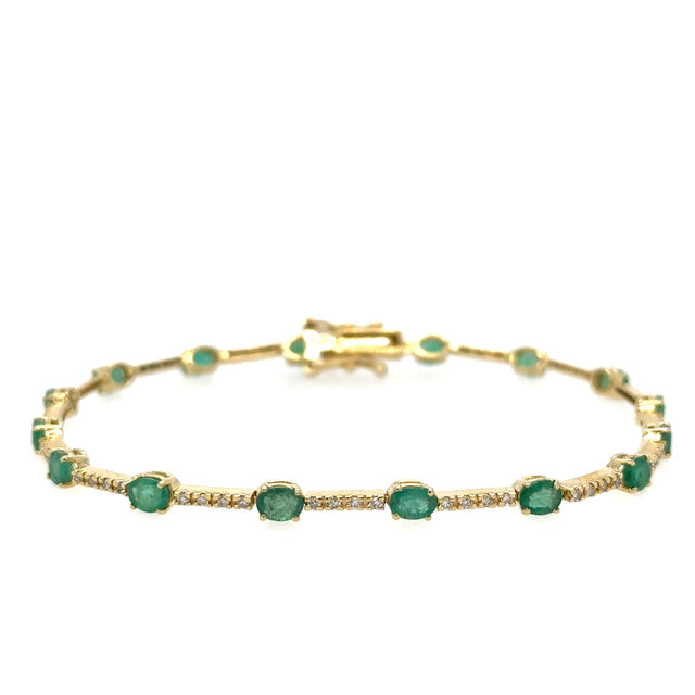 18K Yellow Gold Emerald & Diamonds Bracelet 2.74 TCW