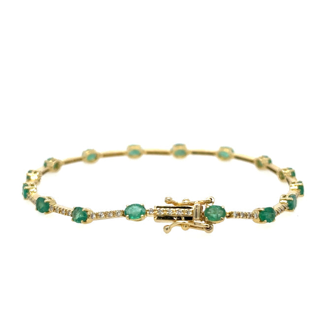 18K Yellow Gold Emerald & Diamonds Bracelet 2.74 TCW