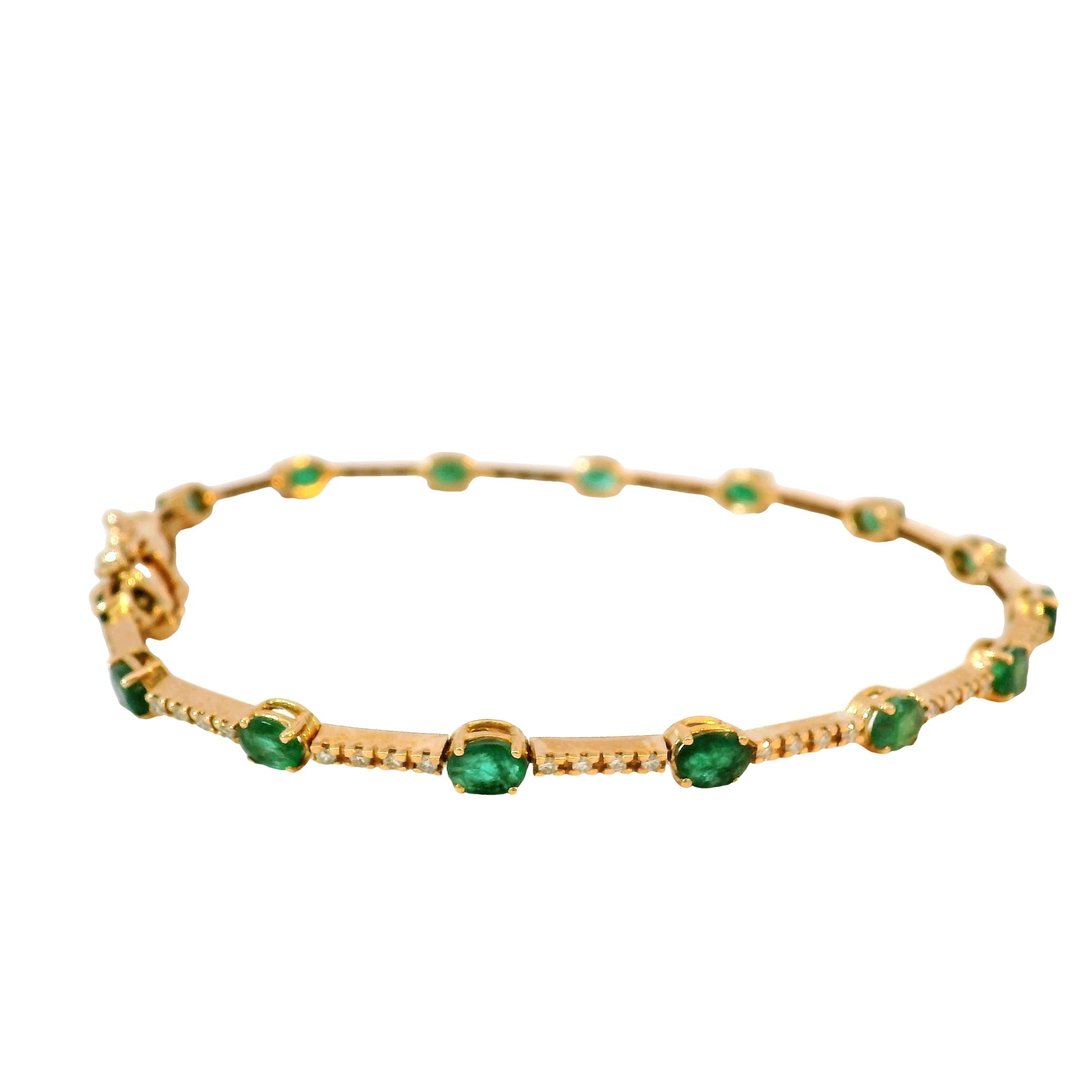 18K Rose Gold Emerald & Diamonds Bracelet  2.66 TCW