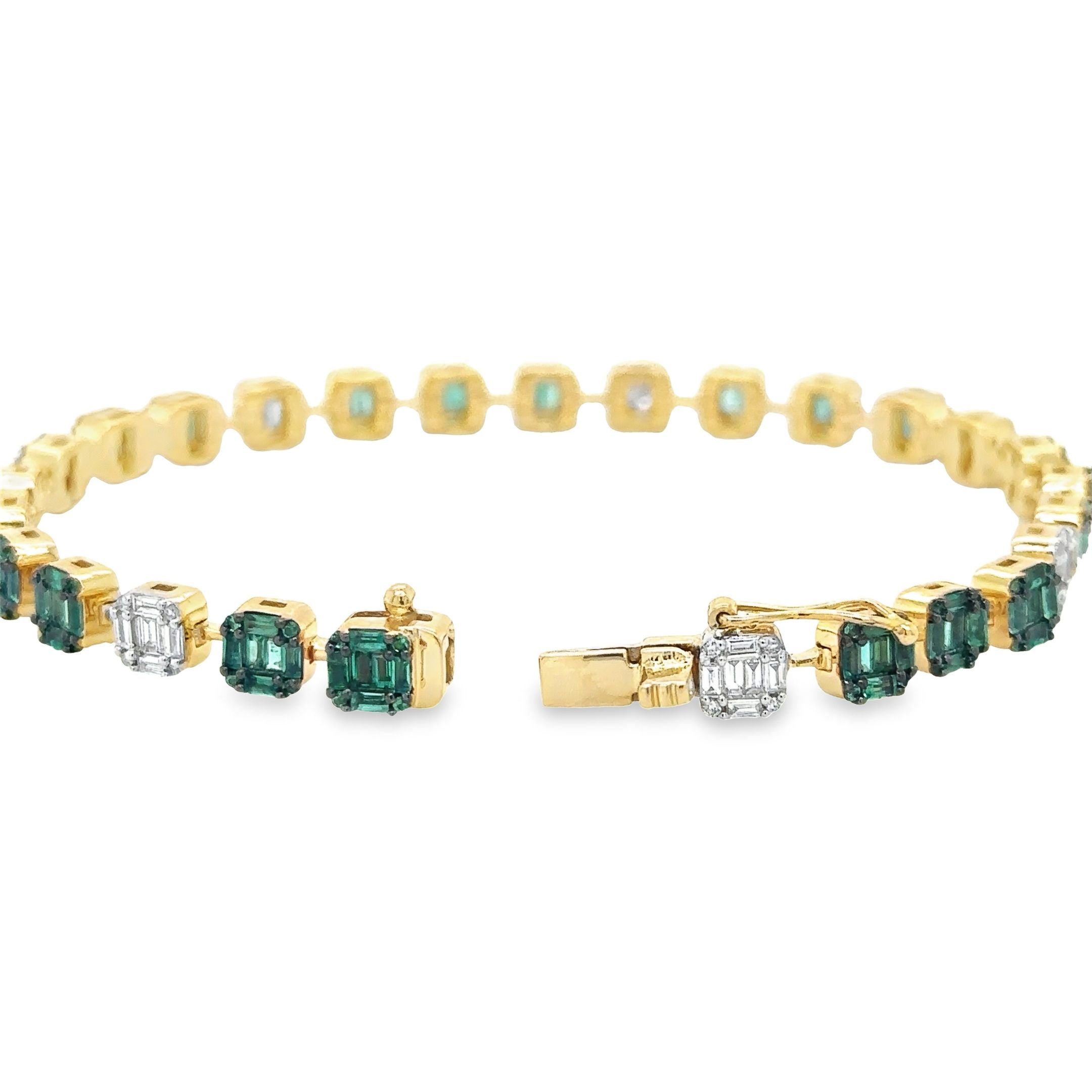 14K Yellow Gold Emerald & Diamonds Tennis Bracelet  3.64 TCW