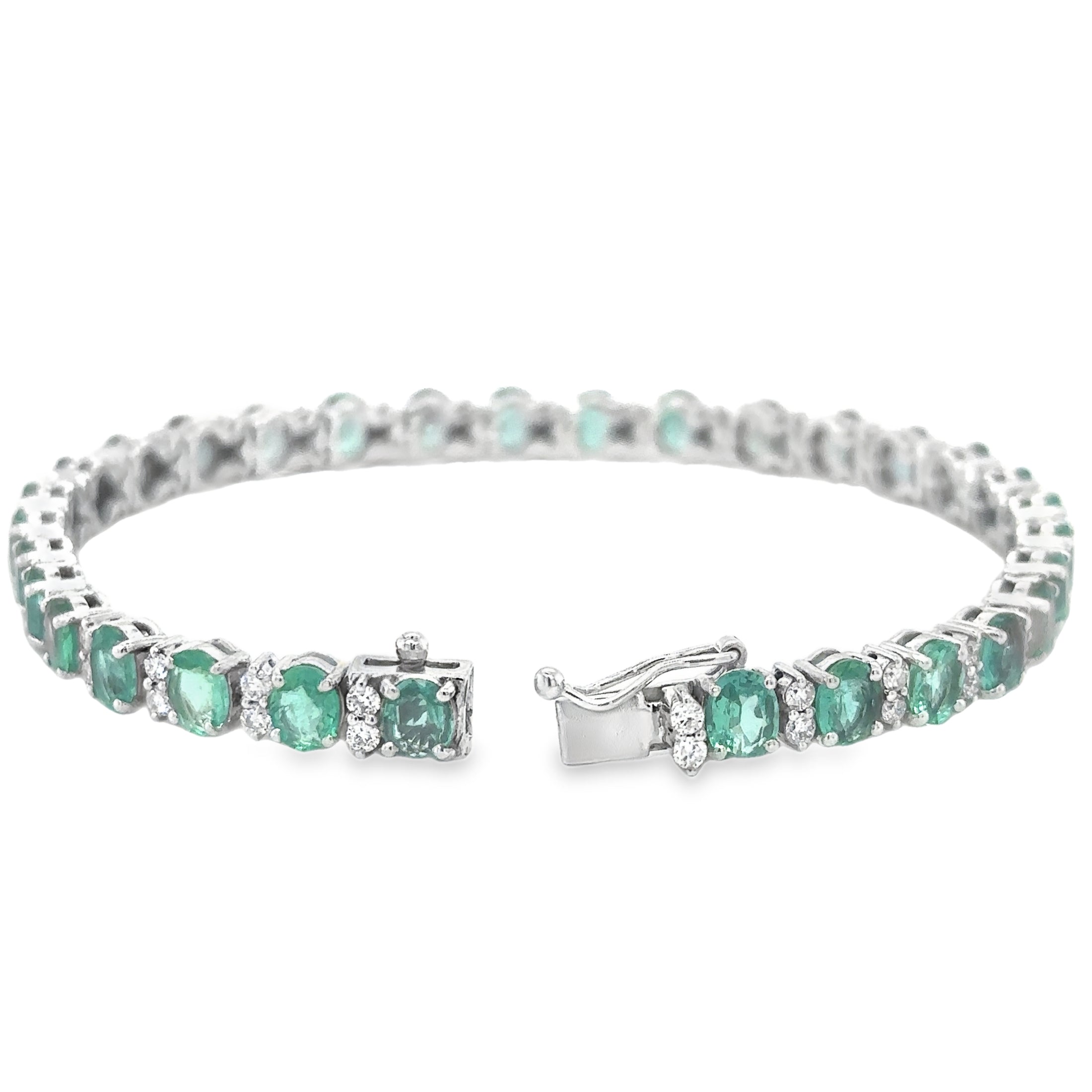 18K White Gold Emerald & Diamonds Bracelet  10.78 TCW