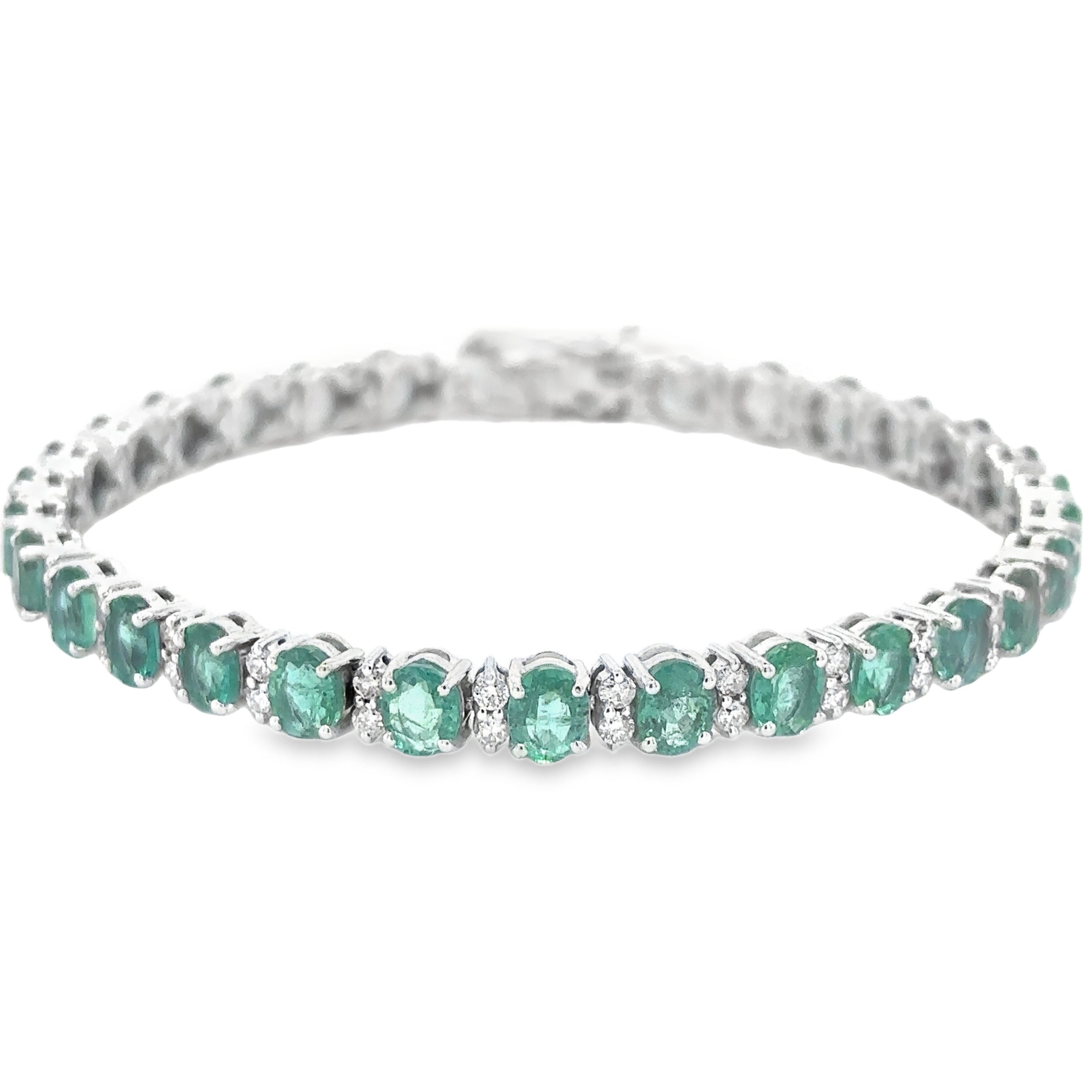 18K White Gold Emerald & Diamonds Bracelet  10.78 TCW