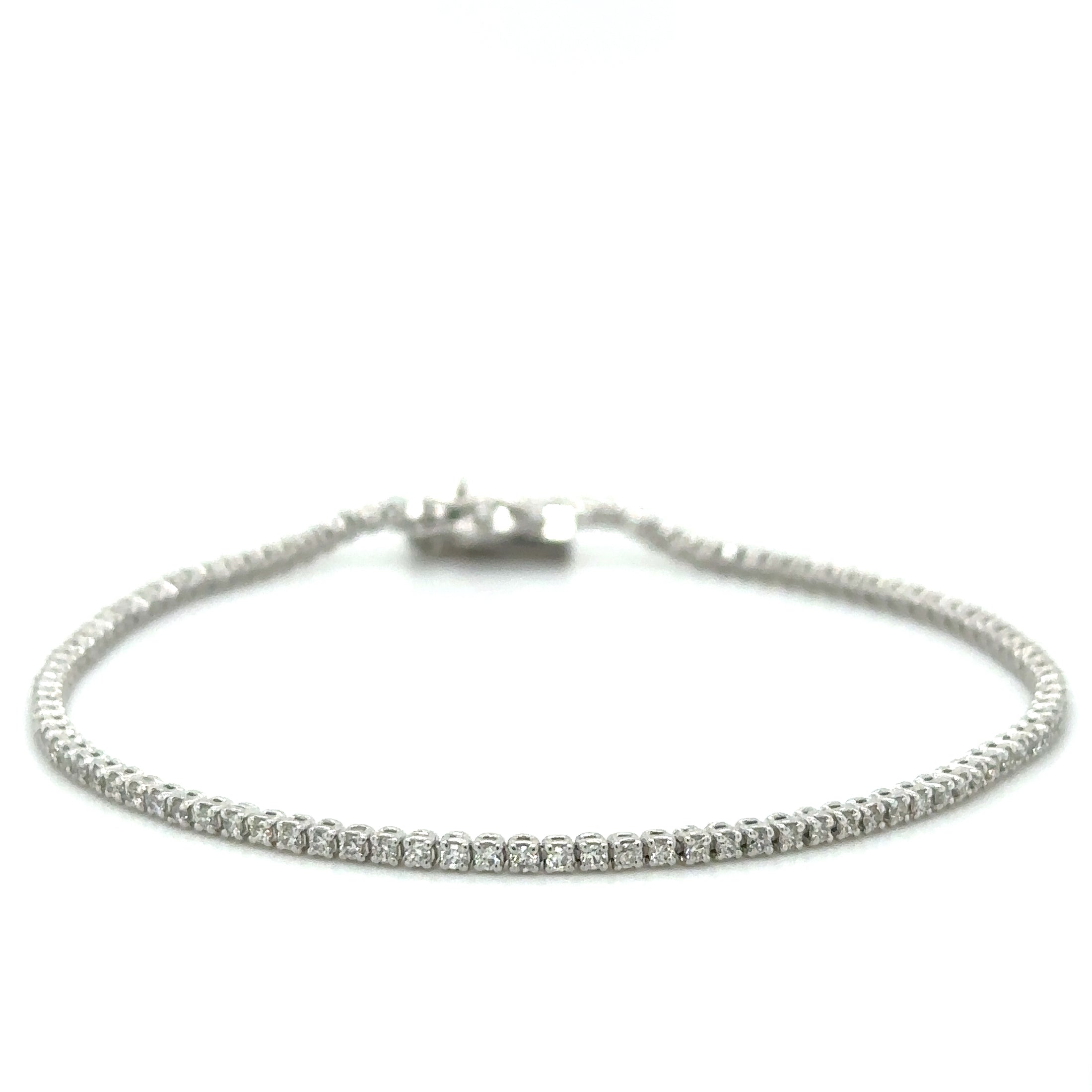 14K White Gold Diamond Tennis Bracelet  1.00 TCW