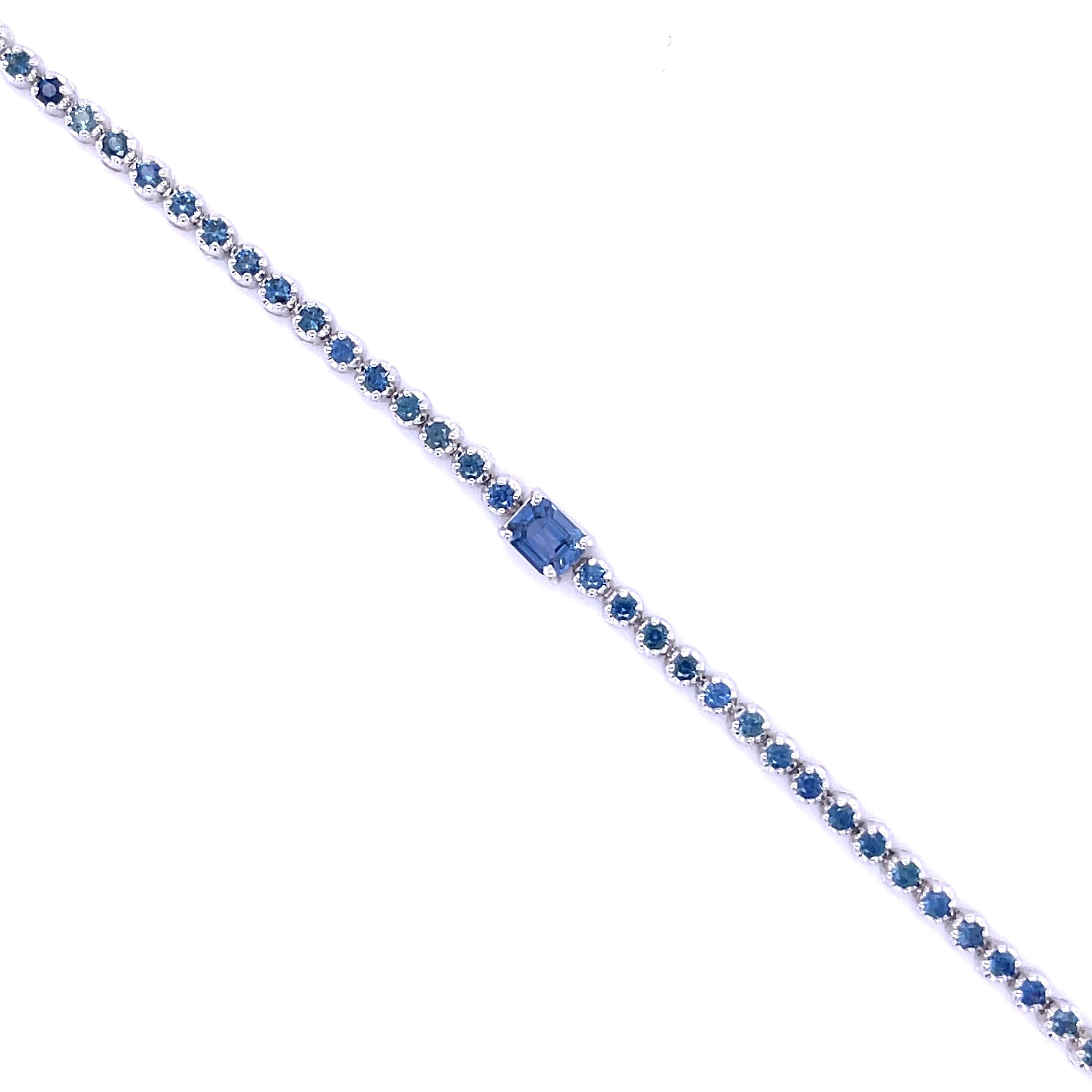 Pulsera De Tenis De Piedra Central Baguette Redonda De Zafiro Azul Wg De 14K, 2.55CT