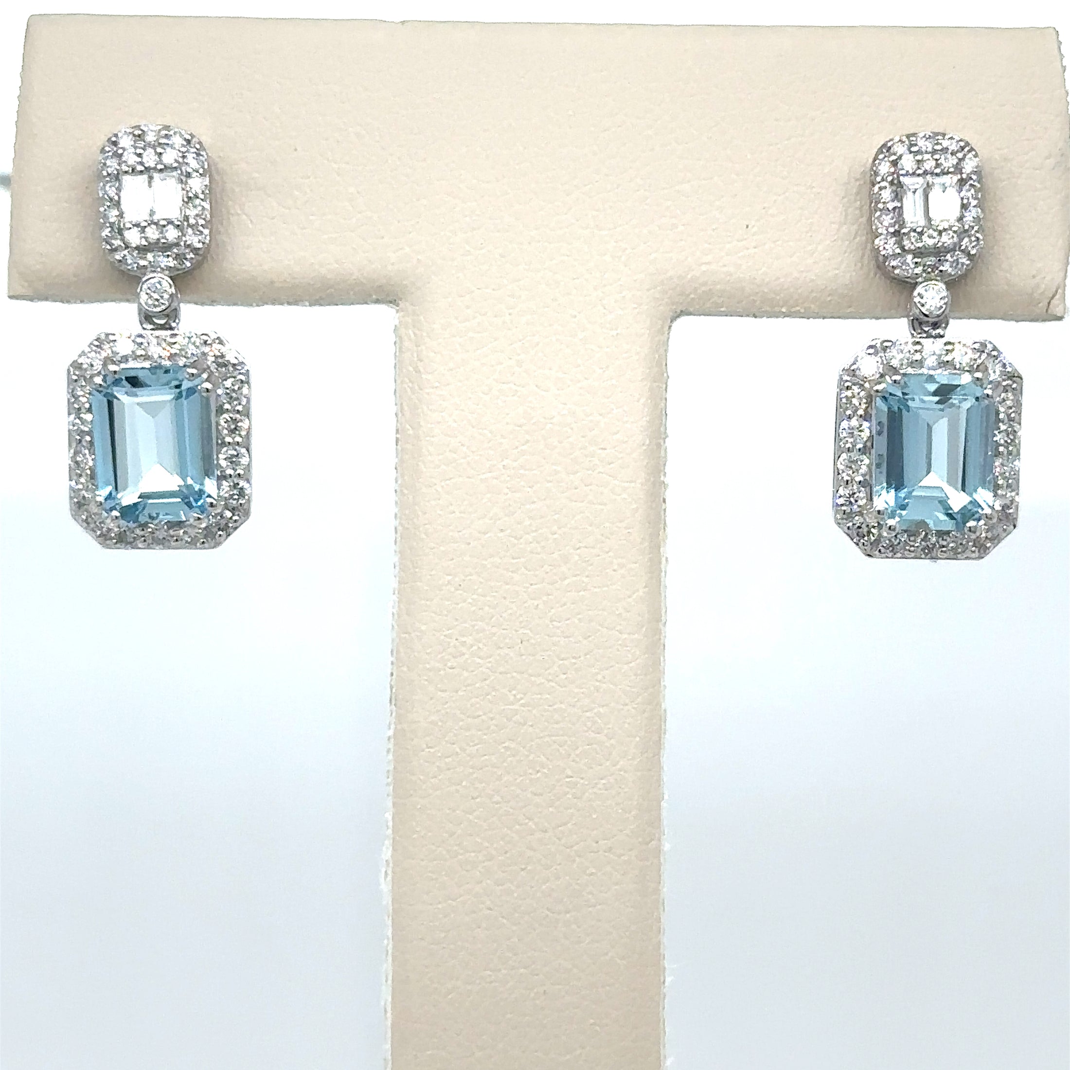 14K White Gold Aquamarine & Diamonds Earring 4.03 TCW