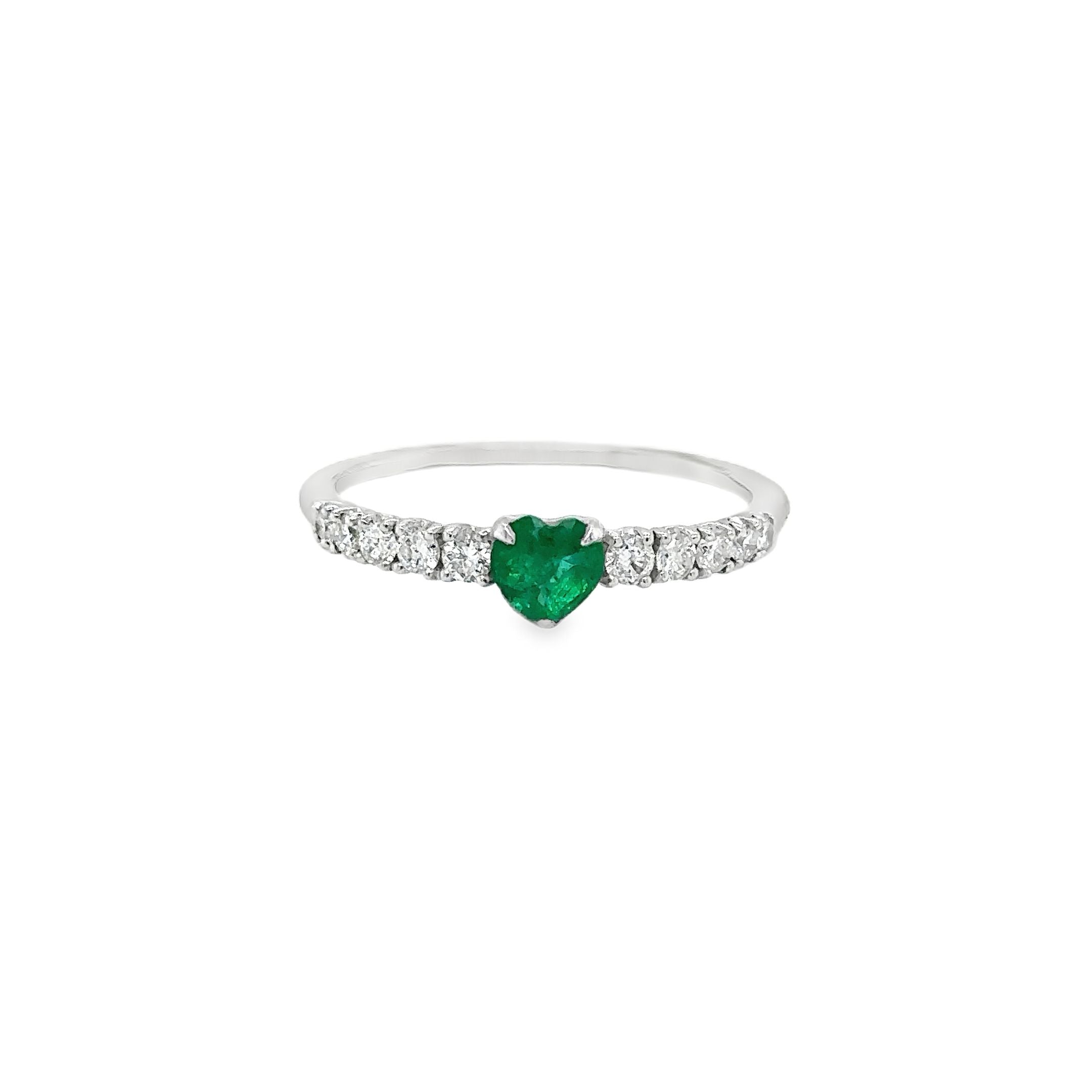 18K White Gold Heart Emerald & Diamonds Ring 0.71 TCW