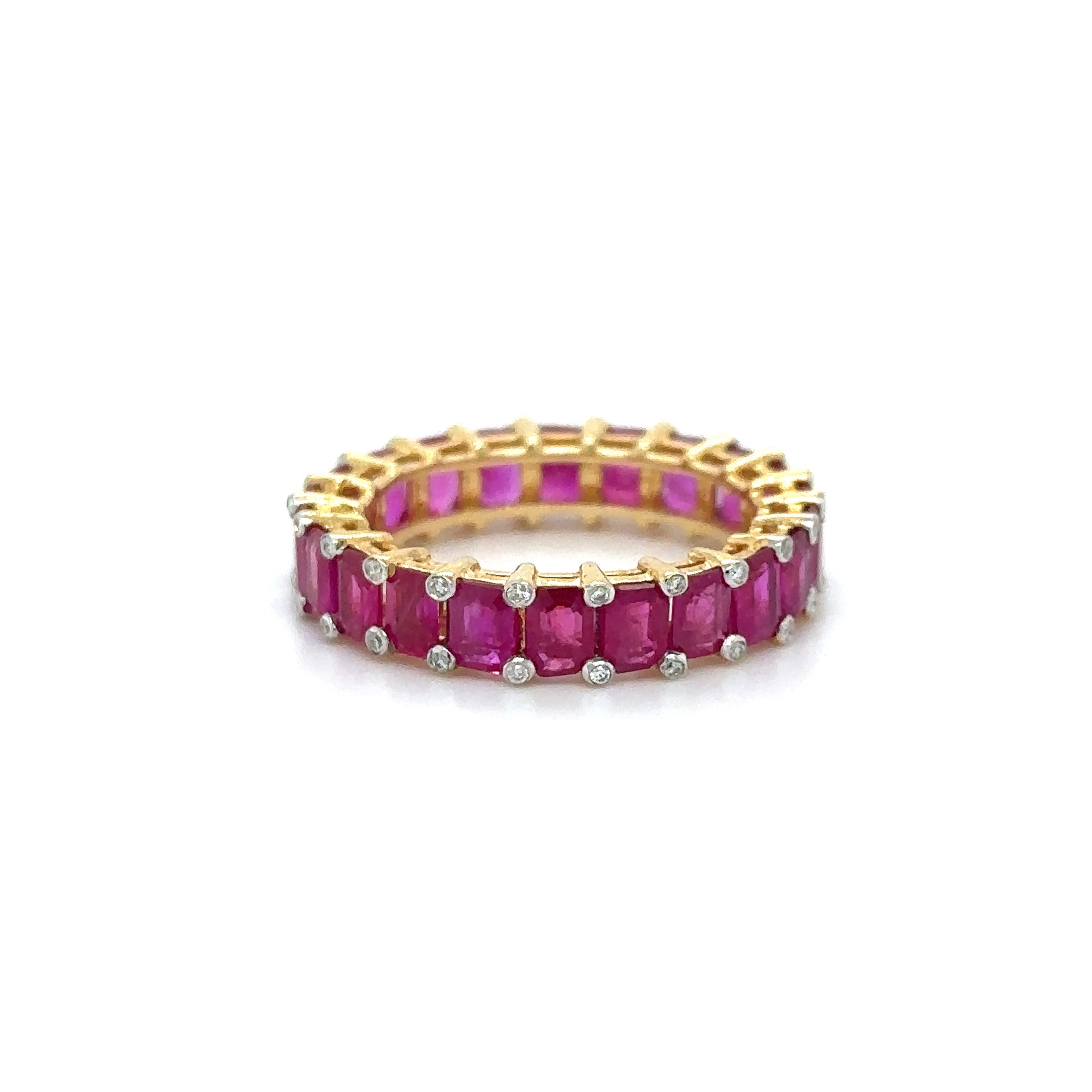 14K Yellow Gold Ruby & Diamonds Ring 5.05 TCW