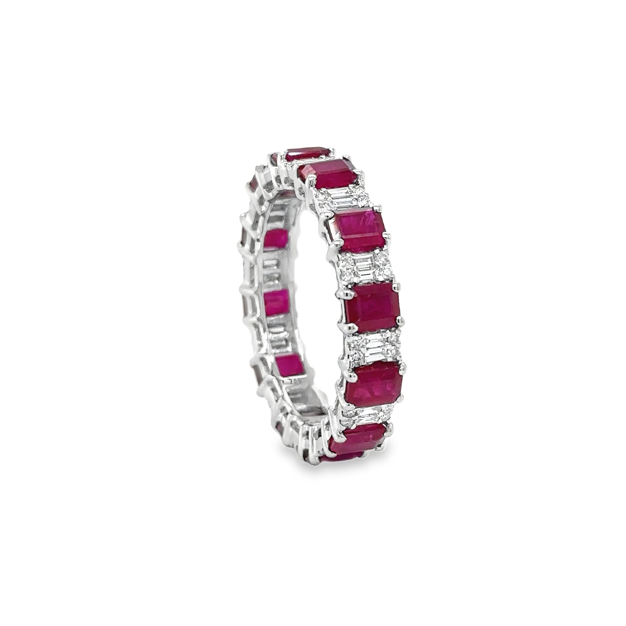 18K White Gold Ruby & Diamonds Ring 3.94 TCW