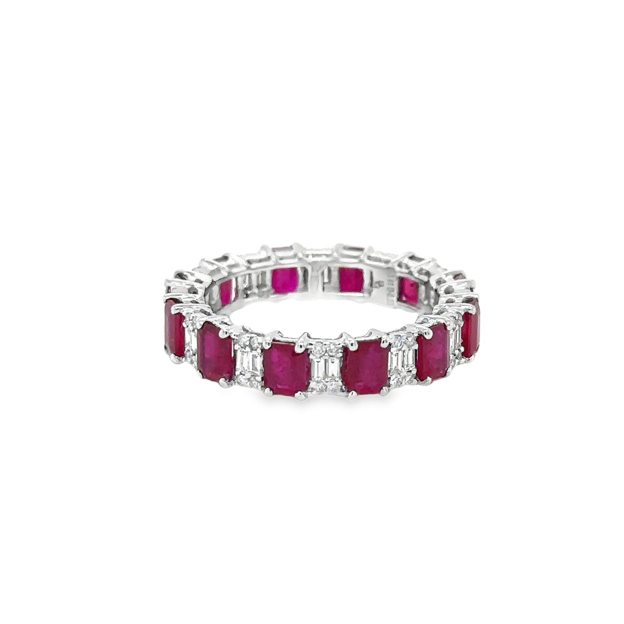 18K White Gold Ruby & Diamonds Ring 3.94 TCW