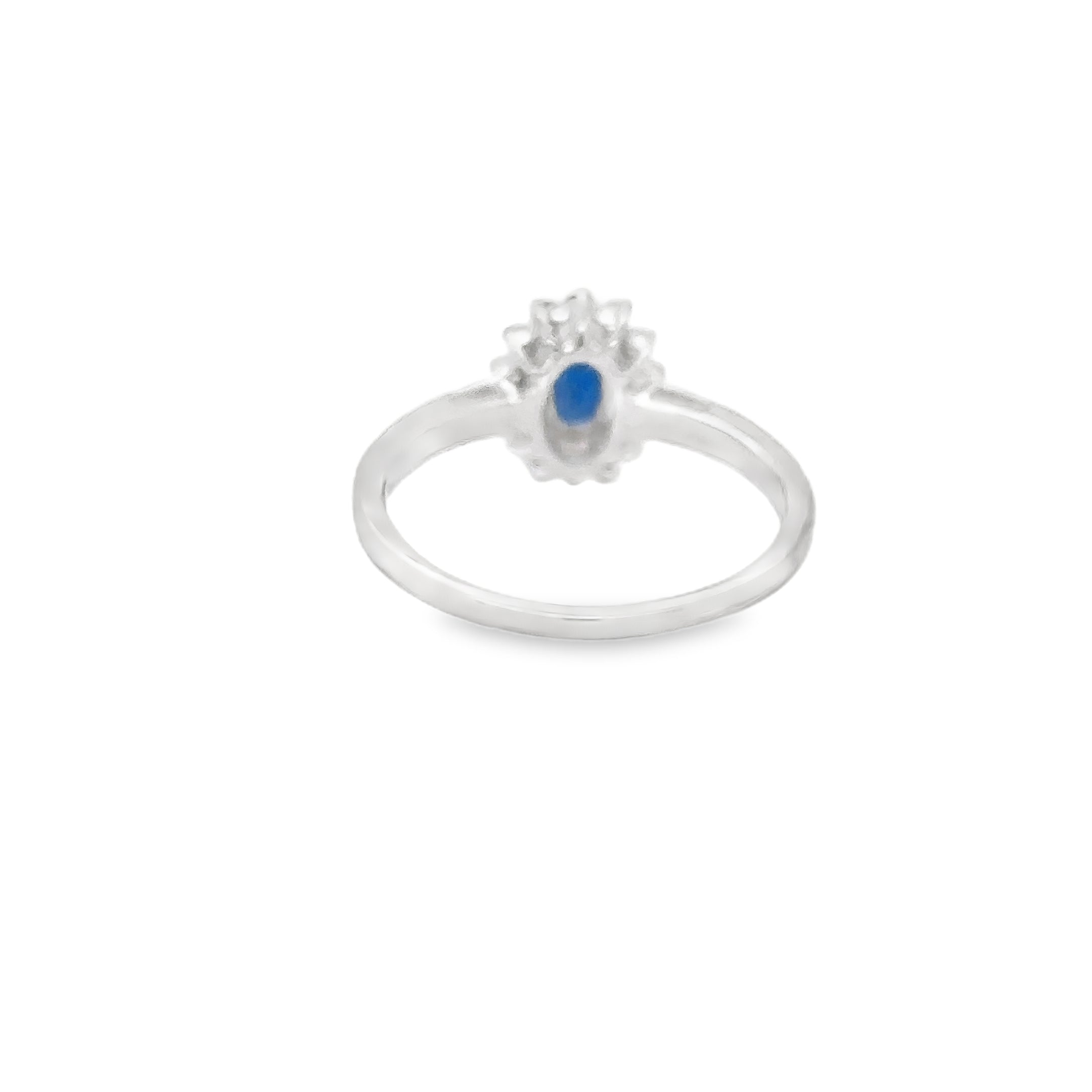 18K White Gold Sapphire & Diamonds Ring 0.95 TCW