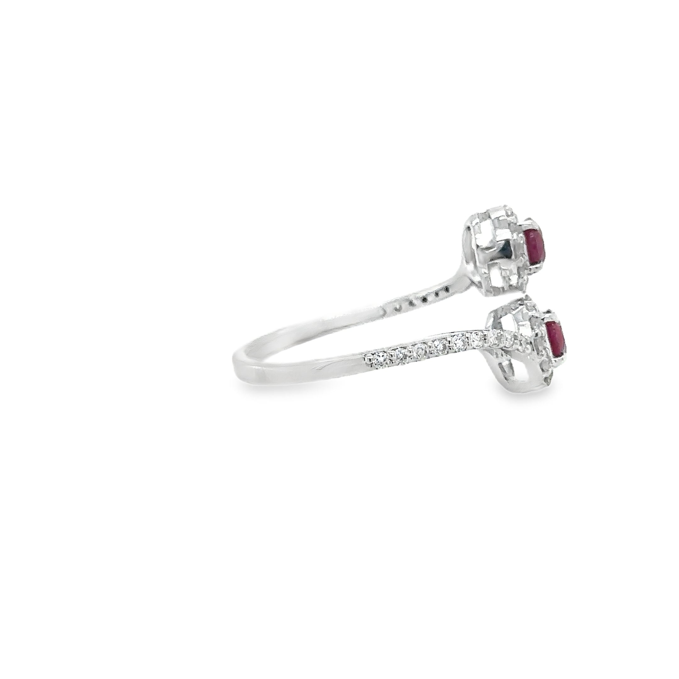 18K White Gold Ruby & Diamonds Ring 0.88 TCW