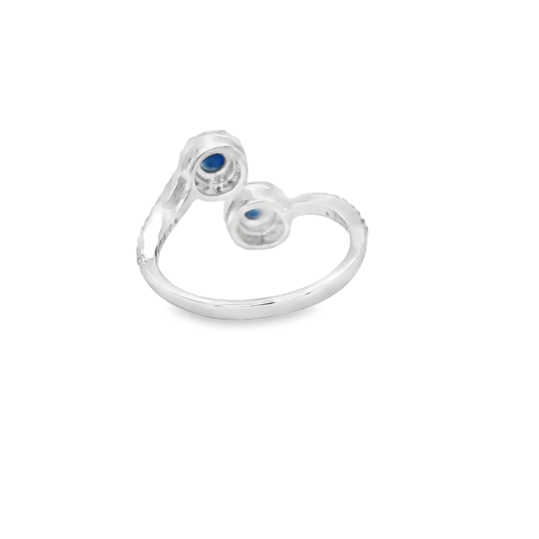 18K White Gold Blue Sapphire & Diamonds Ring 0.98 TCW