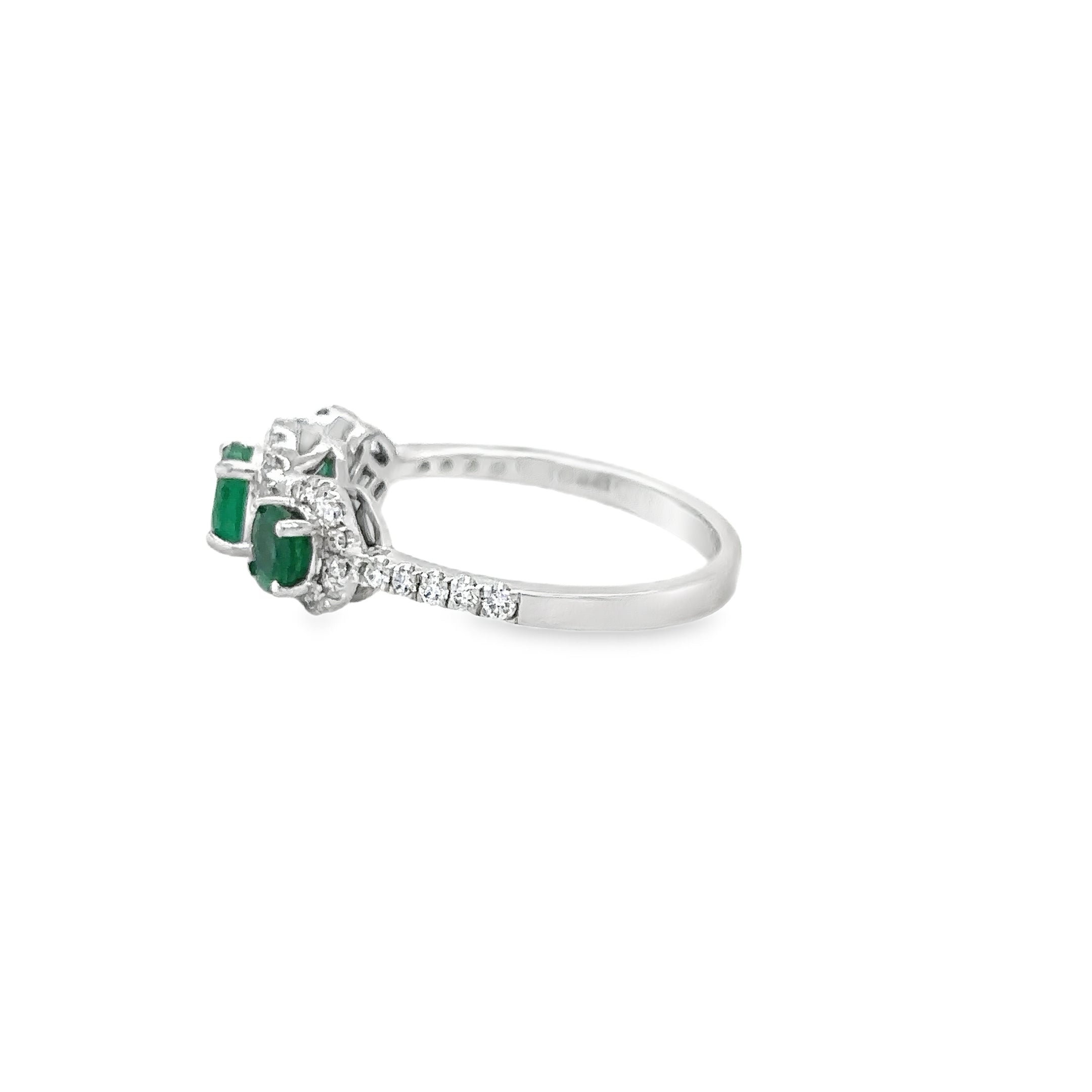 14K White Gold Emerald & Diamonds Ring 1.24 TCW