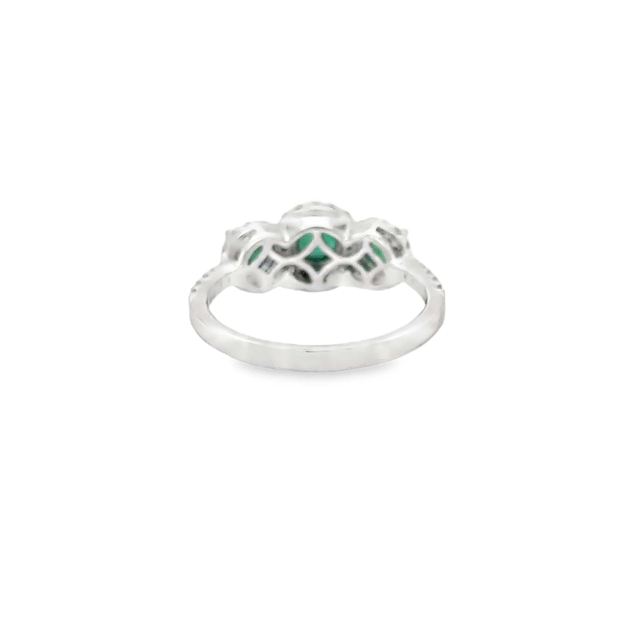 14K White Gold Emerald & Diamonds Ring 1.24 TCW