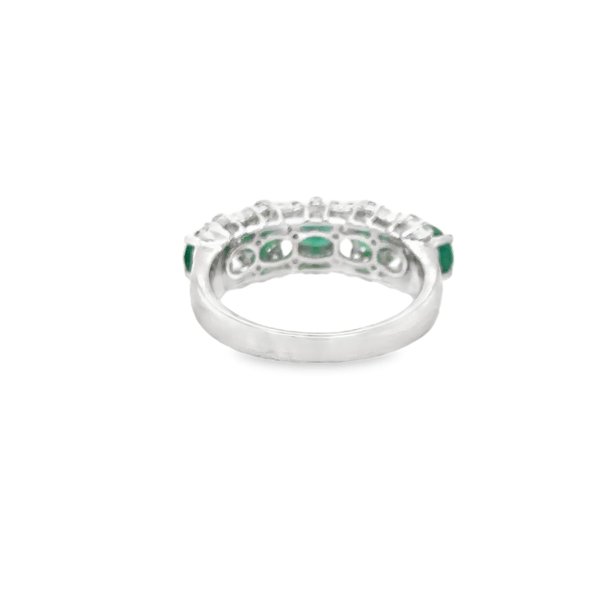 14K White Gold Emerald & Diamonds Ring 2.36 TCW