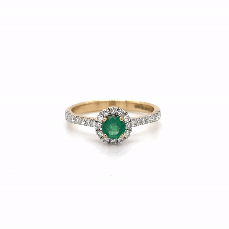 14K Yellow Gold Emerald & Diamonds Ring 0.68 TCW