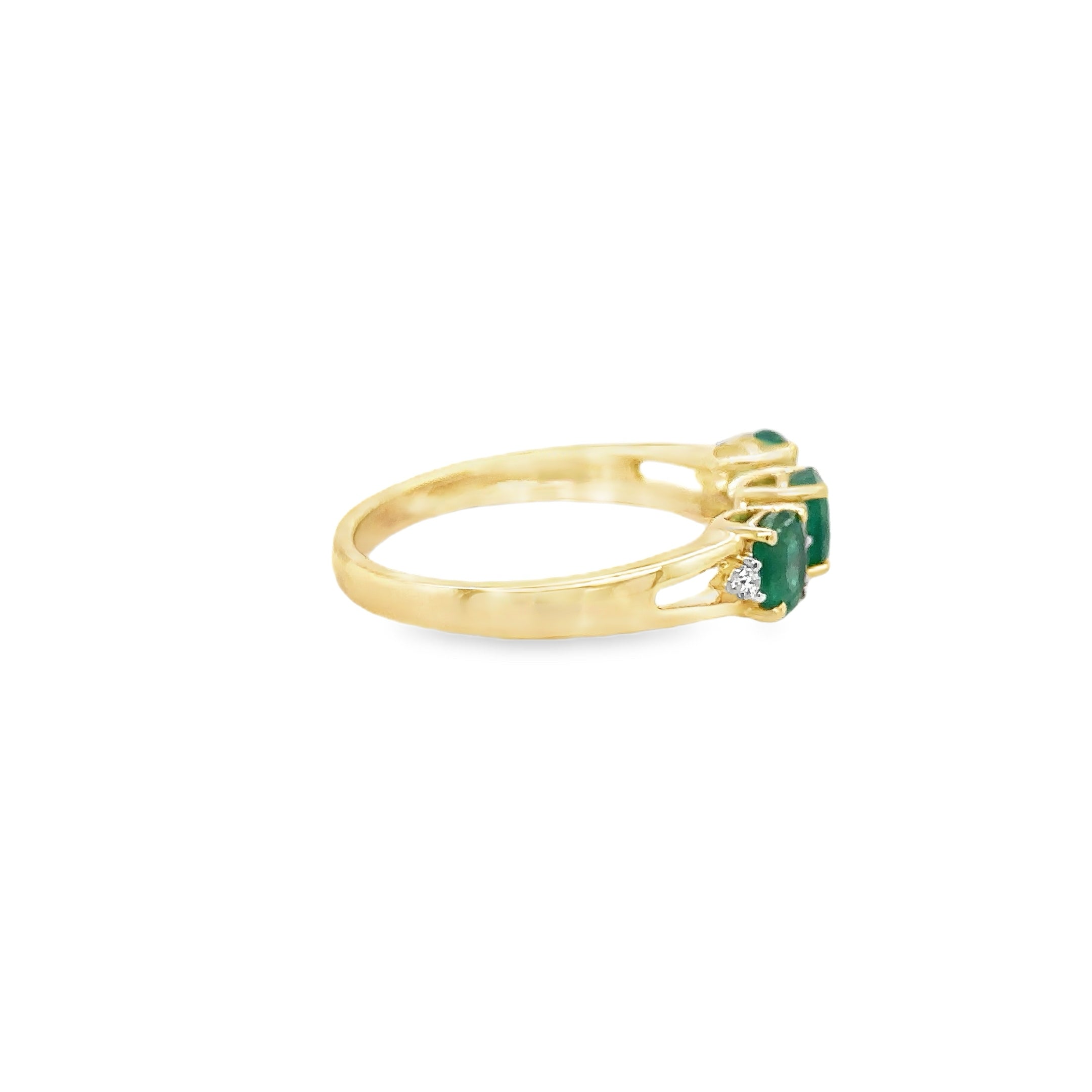 14K Yellow Gold Emerald & Diamonds Ring 1.12 TCW