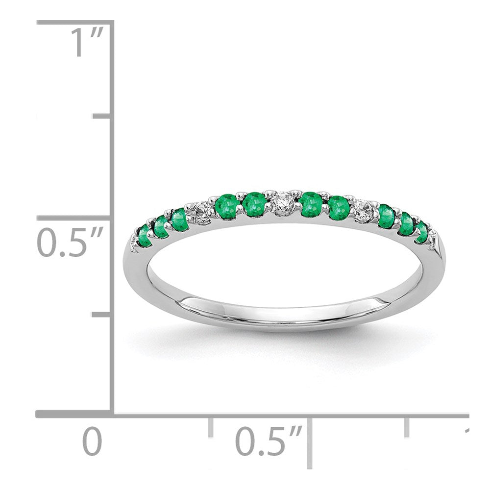 14K White Gold Alternating Emerald & Diamond Anniversary Ring (0.20 TCW)