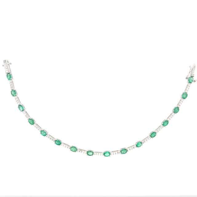 14K White Gold Emerald & Diamonds Bracelet  2.73 TCW