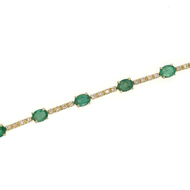 18K Yellow Gold Emerald & Diamonds Bracelet  2.74 TCW