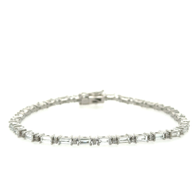 18K White Gold Bracelet With Baguette Diamonds 7 2.54 TCW