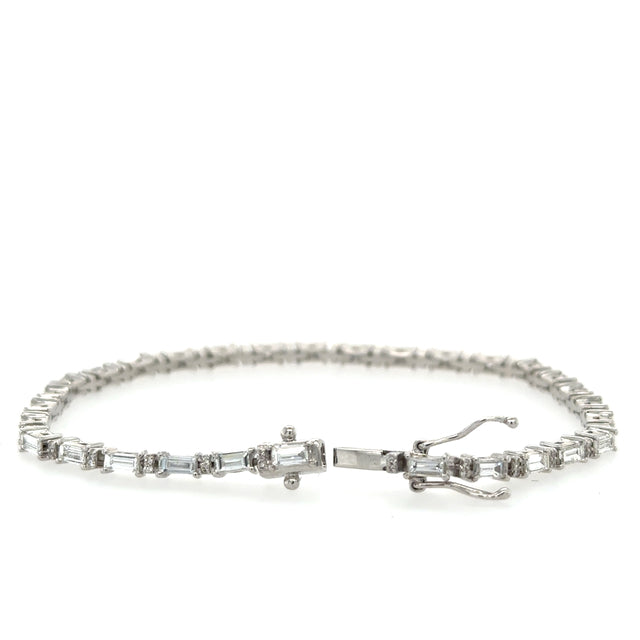 18K White Gold Bracelet With Baguette Diamonds 7 2.54 TCW